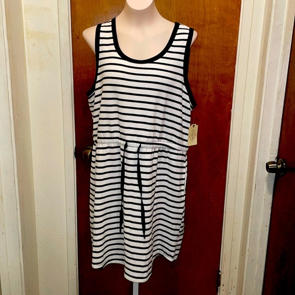 St. John's Bay Dresses & Skirts - Sleeveless dress